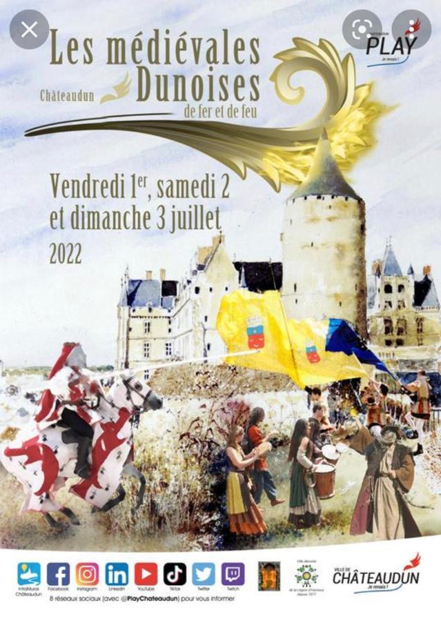 Gite A La Ferme De Sainte Radegonde Lanneray Екстер'єр фото
